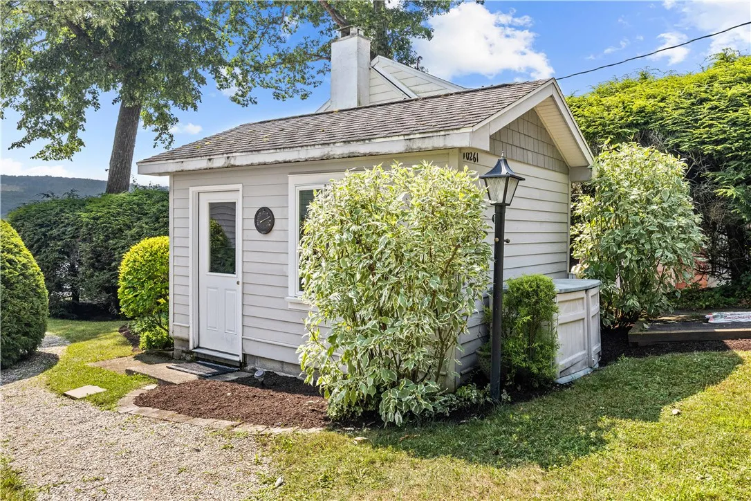 10261 Glen Grove Pt Point, Urbana, New York 14840, Urbana, New York 14840, 2 Bedrooms Bedrooms, 8 Rooms Rooms,3 BathroomsBathrooms,Residential,For Sale,10261 Glen Grove Pt Point, Urbana, New York 14840,R1623034