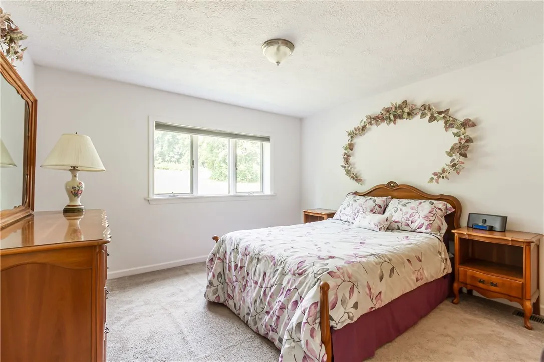 475 Farrell Road Extension, Henrietta, New York 14, Henrietta, New York 14586, 3 Bedrooms Bedrooms, 6 Rooms Rooms,1 BathroomBathrooms,Residential,For Sale,475 Farrell Road Extension, Henrietta, New York 14,R1622597
