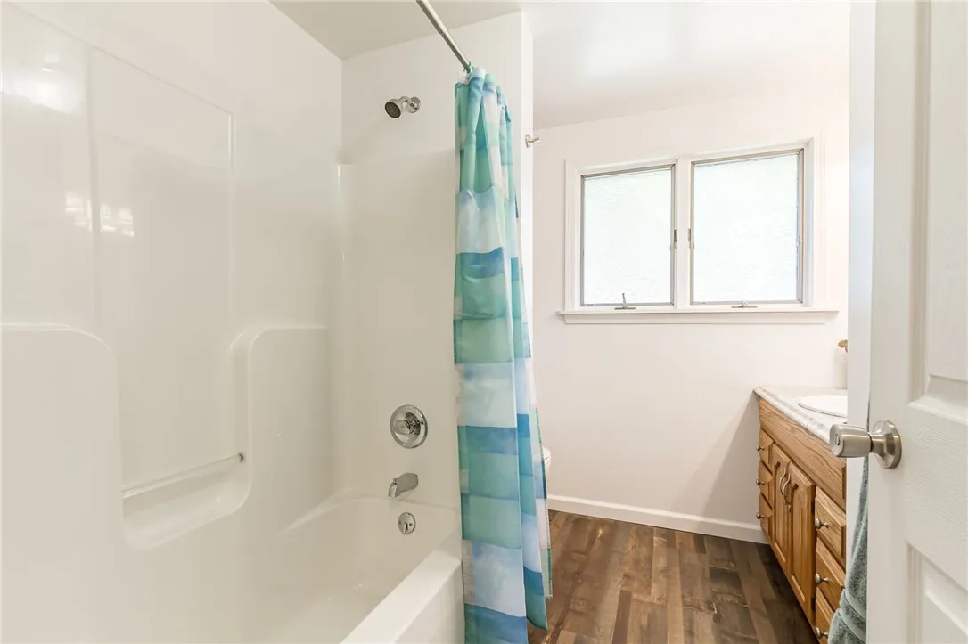 475 Farrell Road Extension, Henrietta, New York 14, Henrietta, New York 14586, 3 Bedrooms Bedrooms, 6 Rooms Rooms,1 BathroomBathrooms,Residential,For Sale,475 Farrell Road Extension, Henrietta, New York 14,R1622597