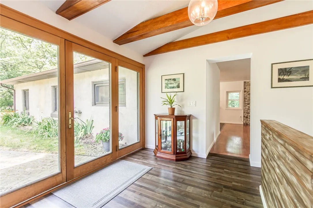 475 Farrell Road Extension, Henrietta, New York 14, Henrietta, New York 14586, 3 Bedrooms Bedrooms, 6 Rooms Rooms,1 BathroomBathrooms,Residential,For Sale,475 Farrell Road Extension, Henrietta, New York 14,R1622597