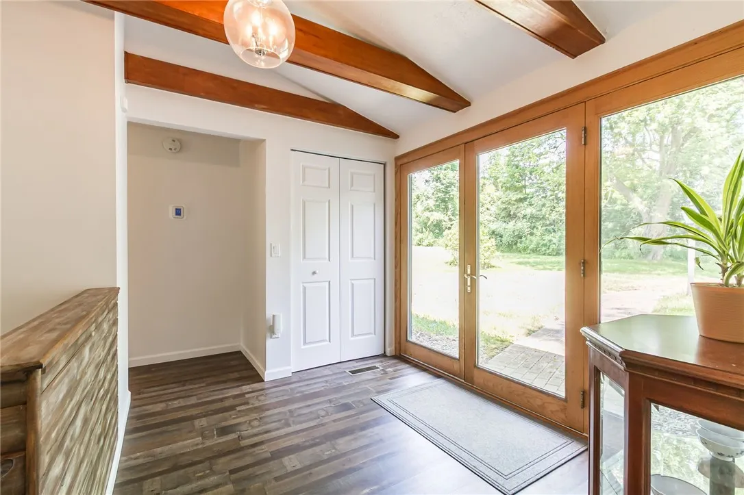 475 Farrell Road Extension, Henrietta, New York 14, Henrietta, New York 14586, 3 Bedrooms Bedrooms, 6 Rooms Rooms,1 BathroomBathrooms,Residential,For Sale,475 Farrell Road Extension, Henrietta, New York 14,R1622597