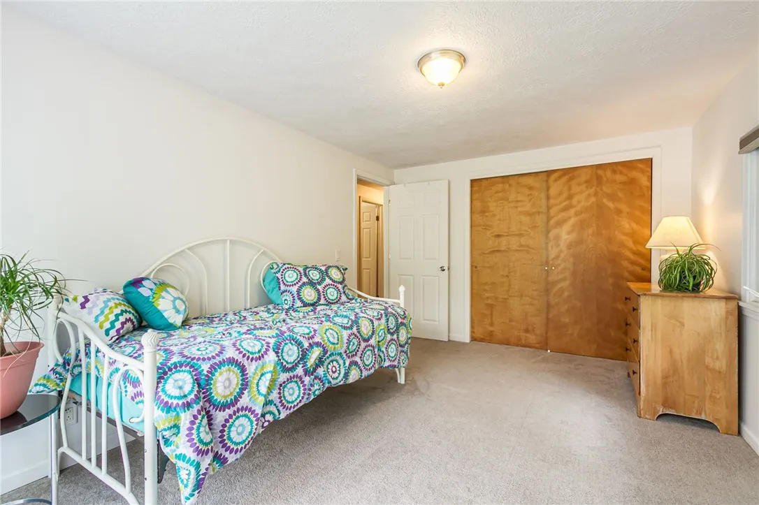 475 Farrell Road Extension, Henrietta, New York 14, Henrietta, New York 14586, 3 Bedrooms Bedrooms, 6 Rooms Rooms,1 BathroomBathrooms,Residential,For Sale,475 Farrell Road Extension, Henrietta, New York 14,R1622597