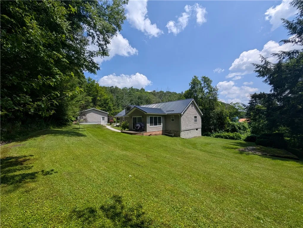 33 Toothman Road, Lafayette, Pennsylvania 16738, Lafayette, Pennsylvania 16738, 4 Bedrooms Bedrooms, 12 Rooms Rooms,2 BathroomsBathrooms,Residential,For Sale,33 Toothman Road, Lafayette, Pennsylvania 16738,R1623138