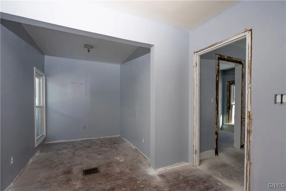 413 West Thomas Street, Rome, New York 13440, Rome, New York 13440, 5 Bedrooms Bedrooms, ,2 BathroomsBathrooms,Residential,For Sale,413 West Thomas Street, Rome, New York 13440,S1622436