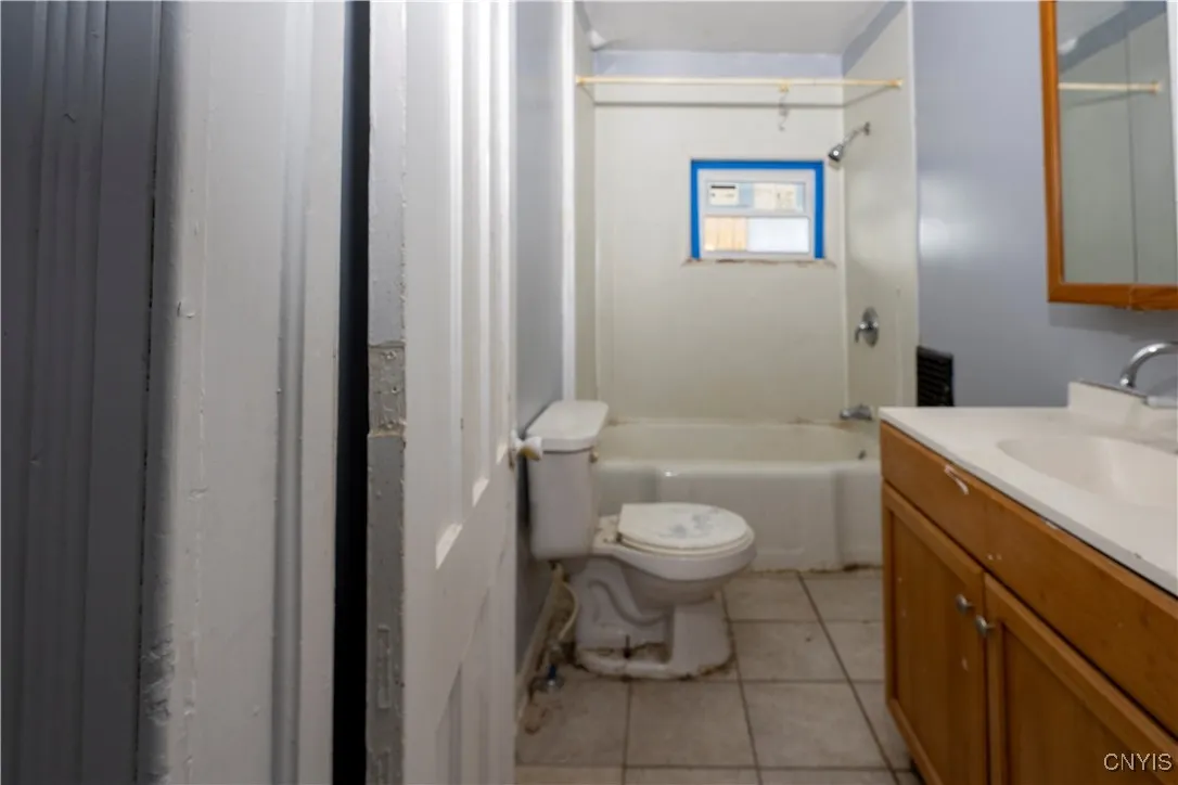 413 West Thomas Street, Rome, New York 13440, Rome, New York 13440, 5 Bedrooms Bedrooms, ,2 BathroomsBathrooms,Residential,For Sale,413 West Thomas Street, Rome, New York 13440,S1622436