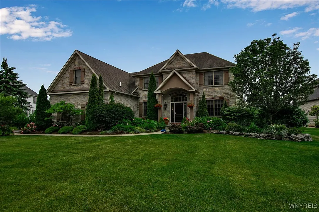 8889 Lake Glen Court, Clarence, New York 14032, Clarence, New York 14032, 4 Bedrooms Bedrooms, 12 Rooms Rooms,4 BathroomsBathrooms,Residential,For Sale,8889 Lake Glen Court, Clarence, New York 14032,B1619665