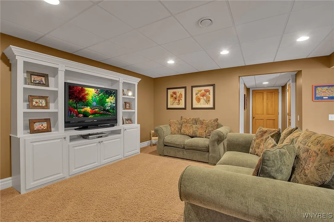 8889 Lake Glen Court, Clarence, New York 14032, Clarence, New York 14032, 4 Bedrooms Bedrooms, 12 Rooms Rooms,4 BathroomsBathrooms,Residential,For Sale,8889 Lake Glen Court, Clarence, New York 14032,B1619665