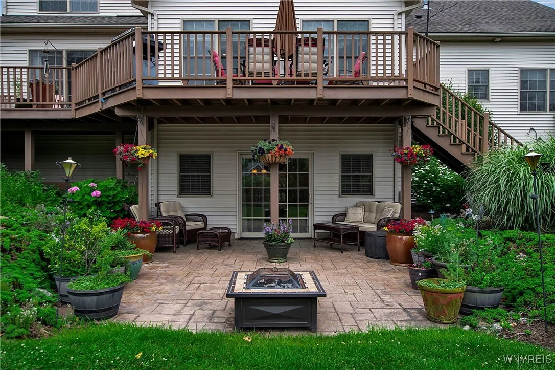 8889 Lake Glen Court, Clarence, New York 14032, Clarence, New York 14032, 4 Bedrooms Bedrooms, 12 Rooms Rooms,4 BathroomsBathrooms,Residential,For Sale,8889 Lake Glen Court, Clarence, New York 14032,B1619665