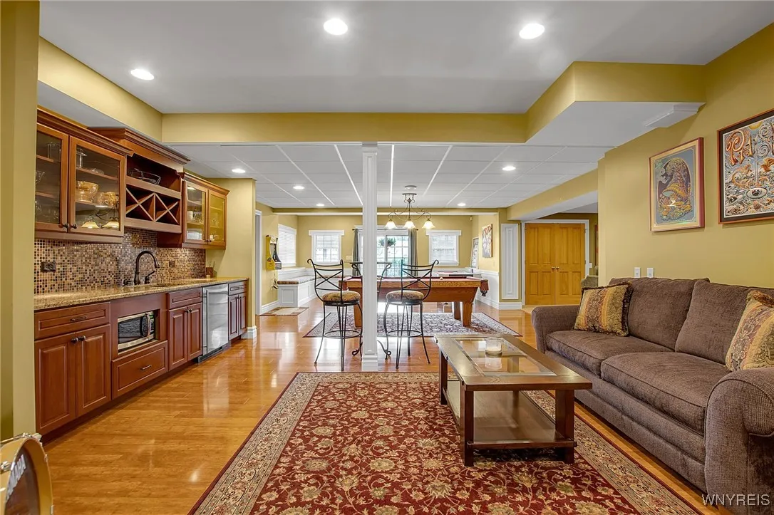 8889 Lake Glen Court, Clarence, New York 14032, Clarence, New York 14032, 4 Bedrooms Bedrooms, 12 Rooms Rooms,4 BathroomsBathrooms,Residential,For Sale,8889 Lake Glen Court, Clarence, New York 14032,B1619665