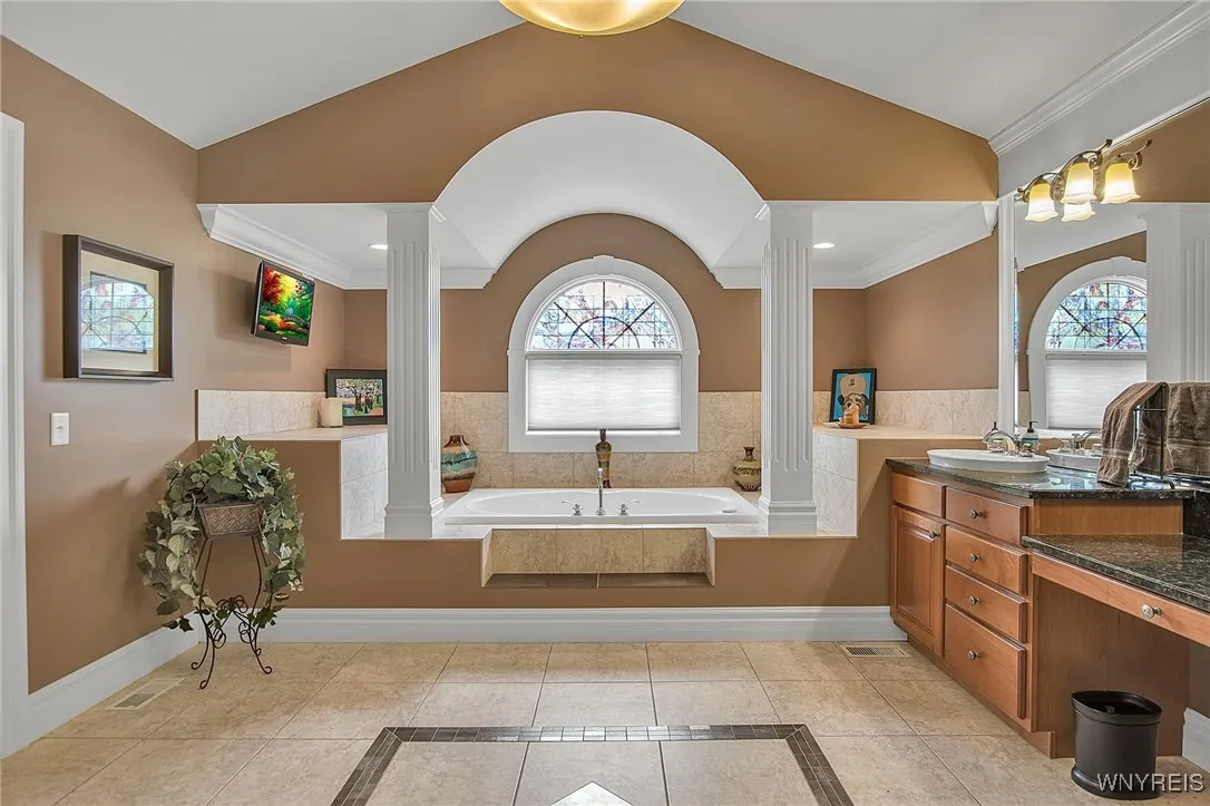 8889 Lake Glen Court, Clarence, New York 14032, Clarence, New York 14032, 4 Bedrooms Bedrooms, 12 Rooms Rooms,4 BathroomsBathrooms,Residential,For Sale,8889 Lake Glen Court, Clarence, New York 14032,B1619665