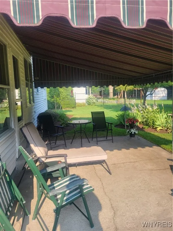 8185 Clarherst Drive, Clarence, New York 14051, Clarence, New York 14051, 3 Bedrooms Bedrooms, 8 Rooms Rooms,1 BathroomBathrooms,Residential,For Sale,8185 Clarherst Drive, Clarence, New York 14051,B1622587