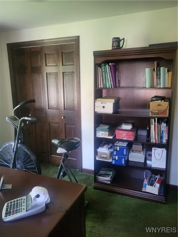8185 Clarherst Drive, Clarence, New York 14051, Clarence, New York 14051, 3 Bedrooms Bedrooms, 8 Rooms Rooms,1 BathroomBathrooms,Residential,For Sale,8185 Clarherst Drive, Clarence, New York 14051,B1622587