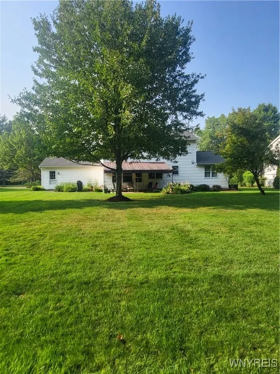 8185 Clarherst Drive, Clarence, New York 14051, Clarence, New York 14051, 3 Bedrooms Bedrooms, 8 Rooms Rooms,1 BathroomBathrooms,Residential,For Sale,8185 Clarherst Drive, Clarence, New York 14051,B1622587