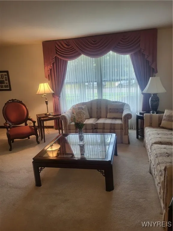 8185 Clarherst Drive, Clarence, New York 14051, Clarence, New York 14051, 3 Bedrooms Bedrooms, 8 Rooms Rooms,1 BathroomBathrooms,Residential,For Sale,8185 Clarherst Drive, Clarence, New York 14051,B1622587