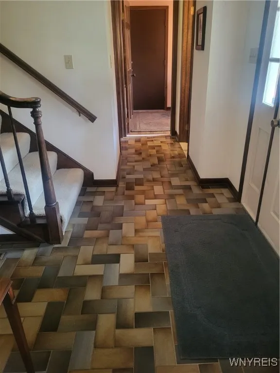 8185 Clarherst Drive, Clarence, New York 14051, Clarence, New York 14051, 3 Bedrooms Bedrooms, 8 Rooms Rooms,1 BathroomBathrooms,Residential,For Sale,8185 Clarherst Drive, Clarence, New York 14051,B1622587