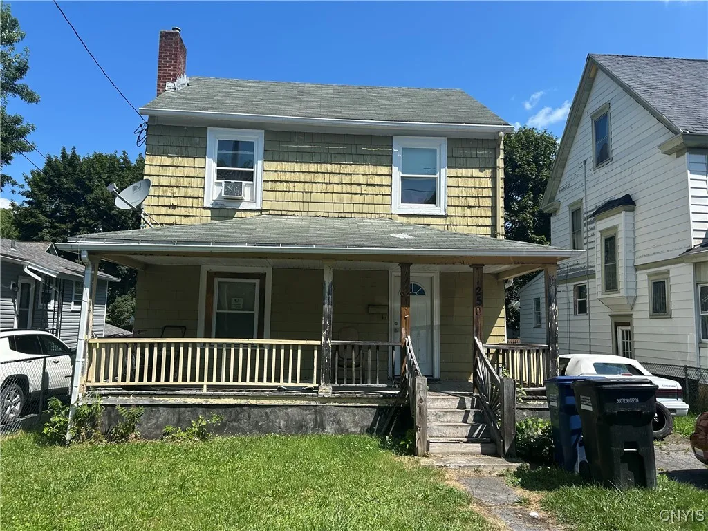 250 West Matson Avenue, Syracuse, New York 13205, Syracuse, New York 13205, 3 Bedrooms Bedrooms, 6 Rooms Rooms,1 BathroomBathrooms,Residential,For Sale,250 West Matson Avenue, Syracuse, New York 13205,S1622998