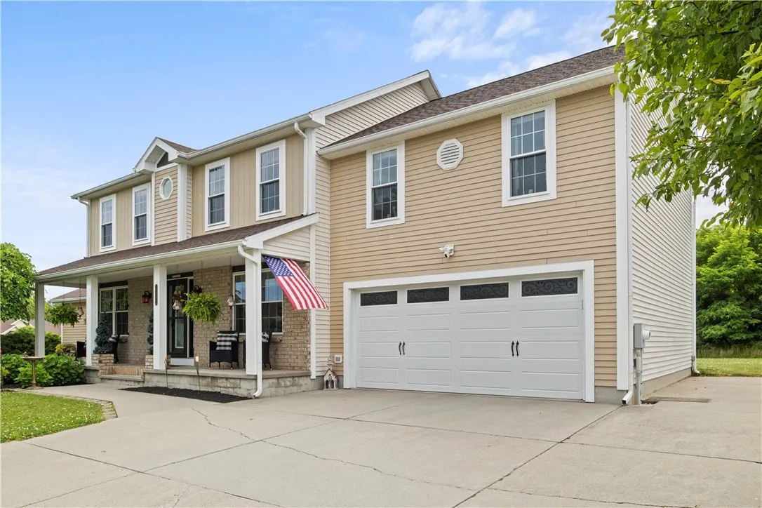 1343 Fieldcrest Lane, Victor, New York 14564, Victor, New York 14564, 4 Bedrooms Bedrooms, 13 Rooms Rooms,2 BathroomsBathrooms,Residential,For Sale,1343 Fieldcrest Lane, Victor, New York 14564,R1622791