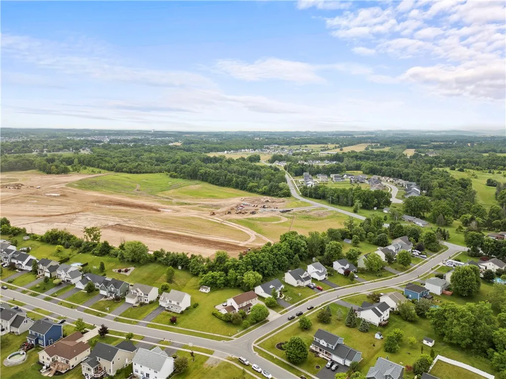 1343 Fieldcrest Lane, Victor, New York 14564, Victor, New York 14564, 4 Bedrooms Bedrooms, 13 Rooms Rooms,2 BathroomsBathrooms,Residential,For Sale,1343 Fieldcrest Lane, Victor, New York 14564,R1622791