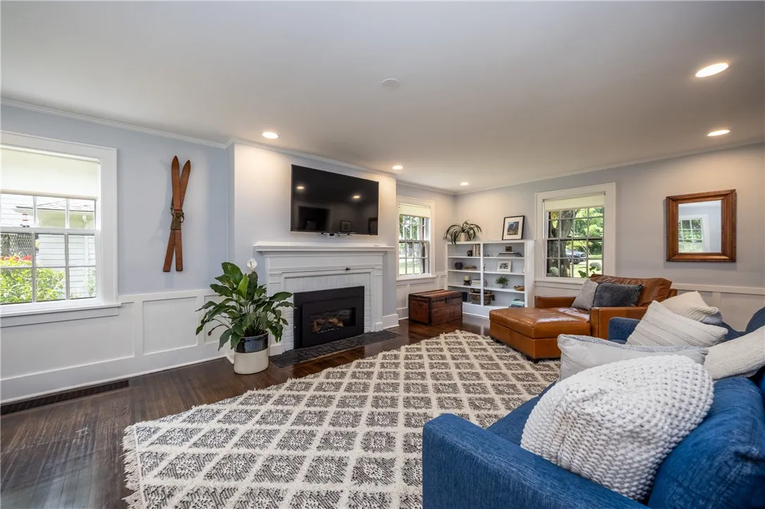 121 Penfield Crescent, Penfield, New York 14625, Penfield, New York 14625, 3 Bedrooms Bedrooms, 7 Rooms Rooms,1 BathroomBathrooms,Residential,For Sale,121 Penfield Crescent, Penfield, New York 14625,R1622867