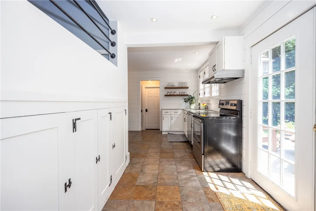 121 Penfield Crescent, Penfield, New York 14625, Penfield, New York 14625, 3 Bedrooms Bedrooms, 7 Rooms Rooms,1 BathroomBathrooms,Residential,For Sale,121 Penfield Crescent, Penfield, New York 14625,R1622867