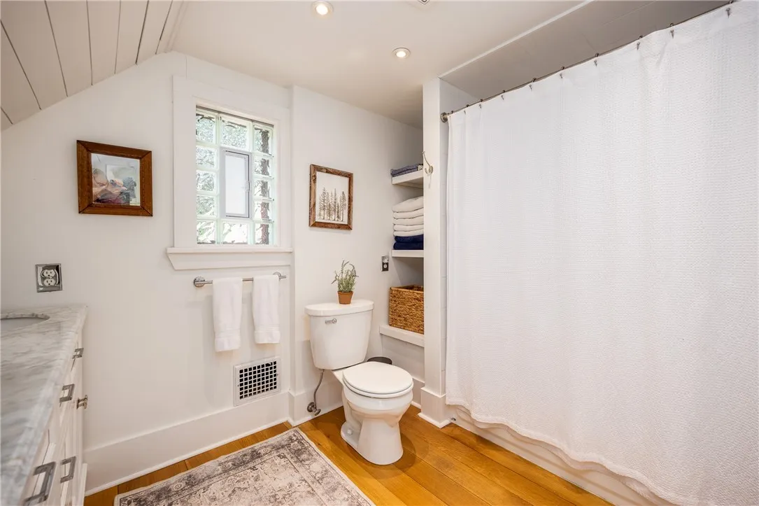 121 Penfield Crescent, Penfield, New York 14625, Penfield, New York 14625, 3 Bedrooms Bedrooms, 7 Rooms Rooms,1 BathroomBathrooms,Residential,For Sale,121 Penfield Crescent, Penfield, New York 14625,R1622867