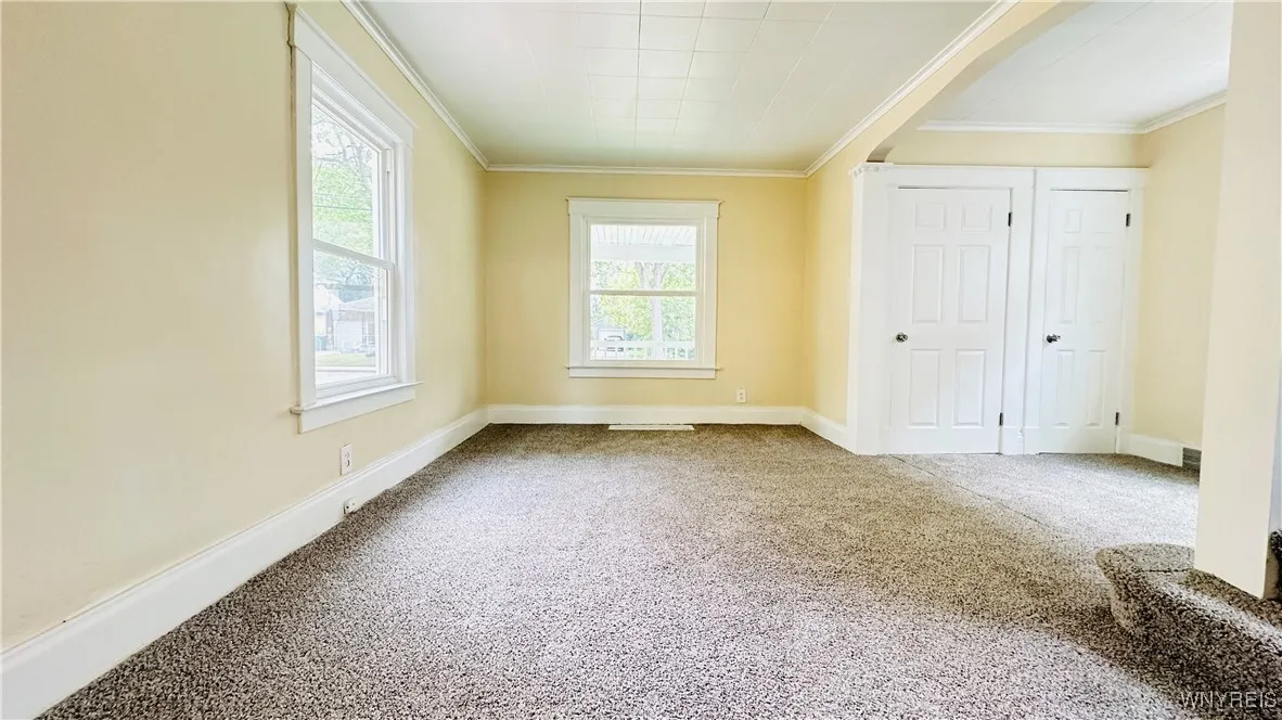 2960 Mckoon Avenue, Niagara Falls, New York 14305, Niagara Falls, New York 14305, 3 Bedrooms Bedrooms, 6 Rooms Rooms,1 BathroomBathrooms,Residential,For Sale,2960 Mckoon Avenue, Niagara Falls, New York 14305,0,B1623114