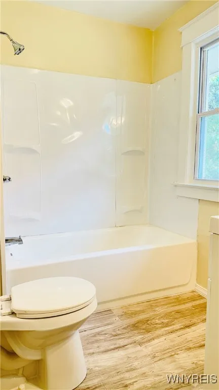 2960 Mckoon Avenue, Niagara Falls, New York 14305, Niagara Falls, New York 14305, 3 Bedrooms Bedrooms, 6 Rooms Rooms,1 BathroomBathrooms,Residential,For Sale,2960 Mckoon Avenue, Niagara Falls, New York 14305,B1623114