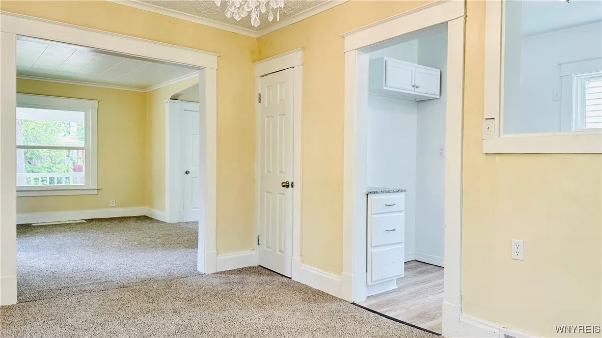 2960 Mckoon Avenue, Niagara Falls, New York 14305, Niagara Falls, New York 14305, 3 Bedrooms Bedrooms, 6 Rooms Rooms,1 BathroomBathrooms,Residential,For Sale,2960 Mckoon Avenue, Niagara Falls, New York 14305,B1623114