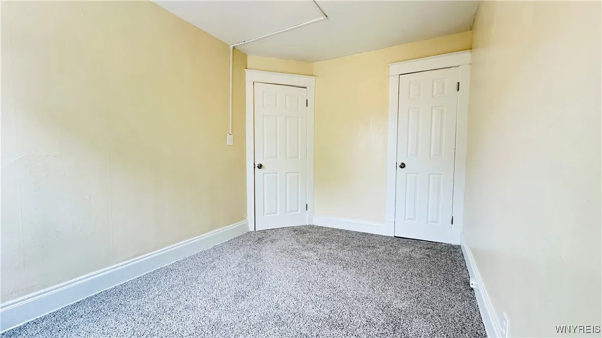 2960 Mckoon Avenue, Niagara Falls, New York 14305, Niagara Falls, New York 14305, 3 Bedrooms Bedrooms, 6 Rooms Rooms,1 BathroomBathrooms,Residential,For Sale,2960 Mckoon Avenue, Niagara Falls, New York 14305,B1623114