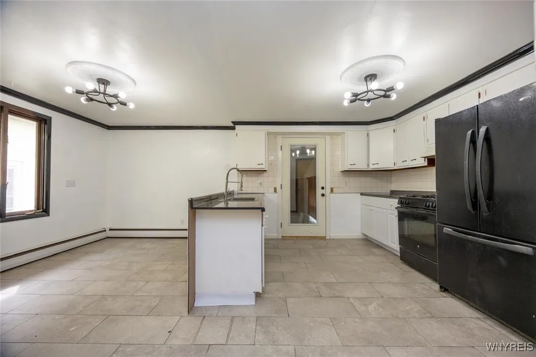 54 Brownell Street, Buffalo, New York 14212, Buffalo, New York 14212, 5 Bedrooms Bedrooms, 9 Rooms Rooms,1 BathroomBathrooms,Residential Lease,For Rent,54 Brownell Street, Buffalo, New York 14212,B1623139