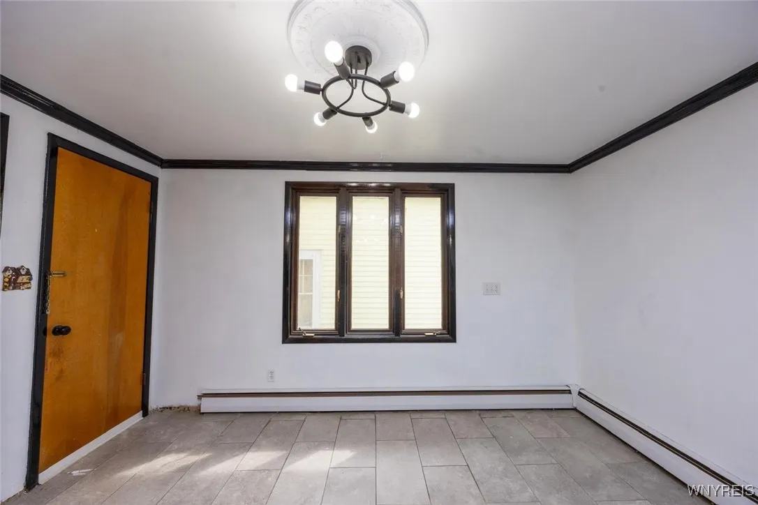 54 Brownell Street, Buffalo, New York 14212, Buffalo, New York 14212, 5 Bedrooms Bedrooms, 9 Rooms Rooms,1 BathroomBathrooms,Residential Lease,For Rent,54 Brownell Street, Buffalo, New York 14212,B1623139