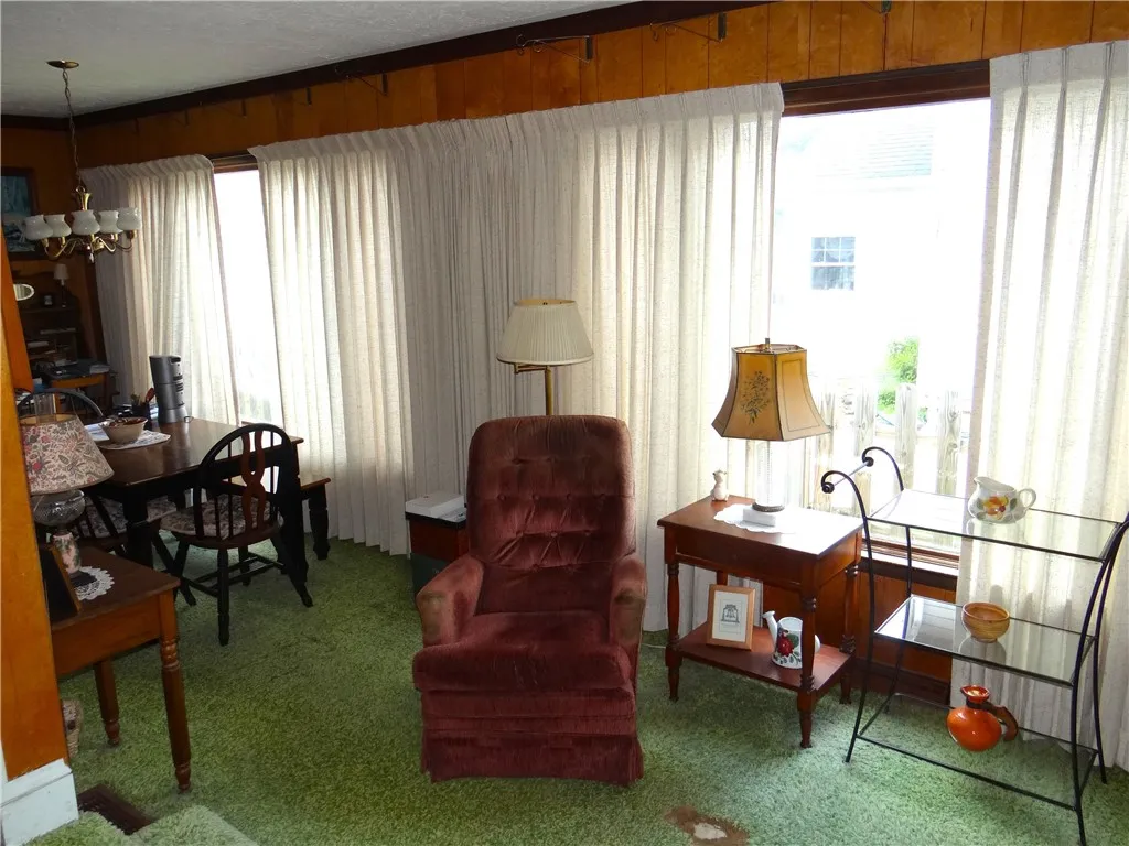 1418 West Water Street, Elmira, New York 14905, Elmira, New York 14905, 3 Bedrooms Bedrooms, 7 Rooms Rooms,1 BathroomBathrooms,Residential,For Sale,1418 West Water Street, Elmira, New York 14905,R1623087