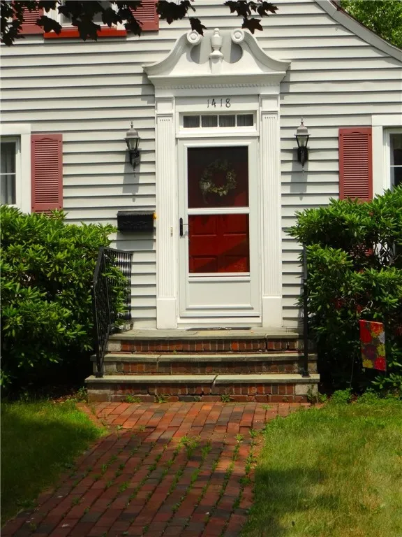 1418 West Water Street, Elmira, New York 14905, Elmira, New York 14905, 3 Bedrooms Bedrooms, 7 Rooms Rooms,1 BathroomBathrooms,Residential,For Sale,1418 West Water Street, Elmira, New York 14905,R1623087