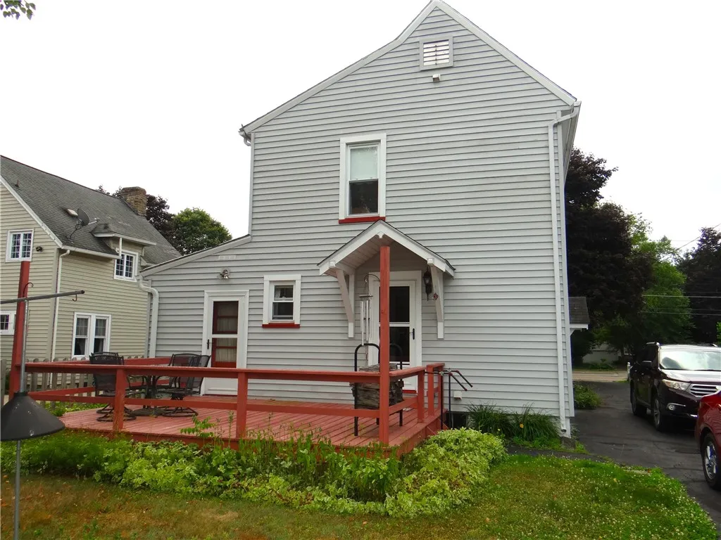 1418 West Water Street, Elmira, New York 14905, Elmira, New York 14905, 3 Bedrooms Bedrooms, 7 Rooms Rooms,1 BathroomBathrooms,Residential,For Sale,1418 West Water Street, Elmira, New York 14905,R1623087