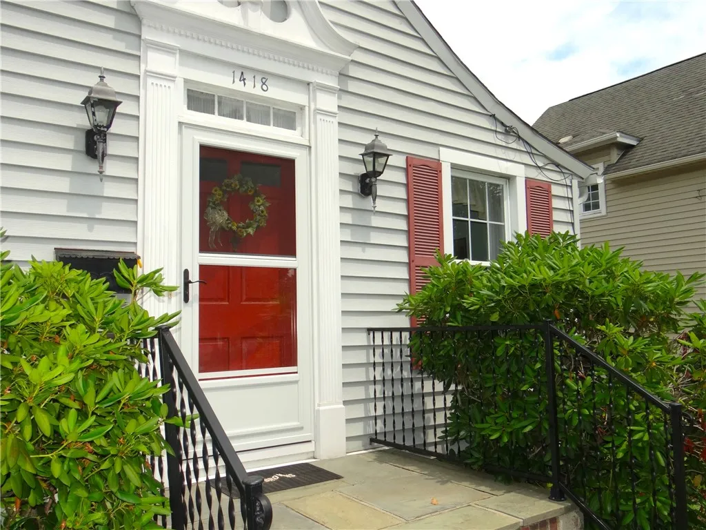 1418 West Water Street, Elmira, New York 14905, Elmira, New York 14905, 3 Bedrooms Bedrooms, 7 Rooms Rooms,1 BathroomBathrooms,Residential,For Sale,1418 West Water Street, Elmira, New York 14905,R1623087