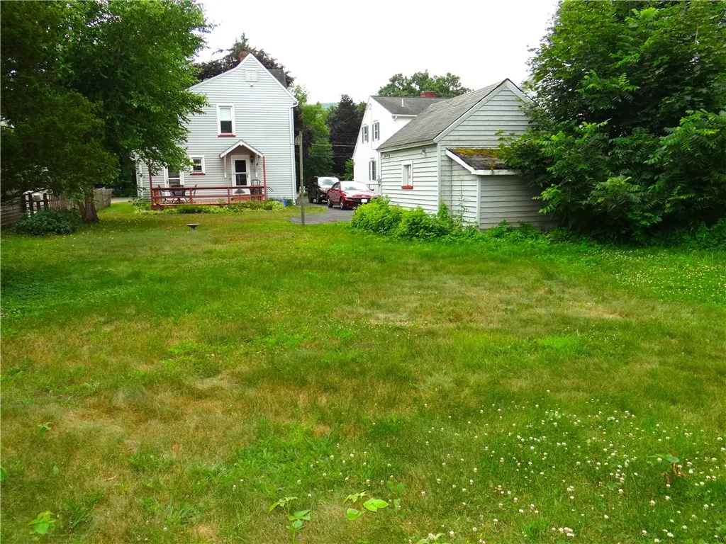 1418 West Water Street, Elmira, New York 14905, Elmira, New York 14905, 3 Bedrooms Bedrooms, 7 Rooms Rooms,1 BathroomBathrooms,Residential,For Sale,1418 West Water Street, Elmira, New York 14905,R1623087