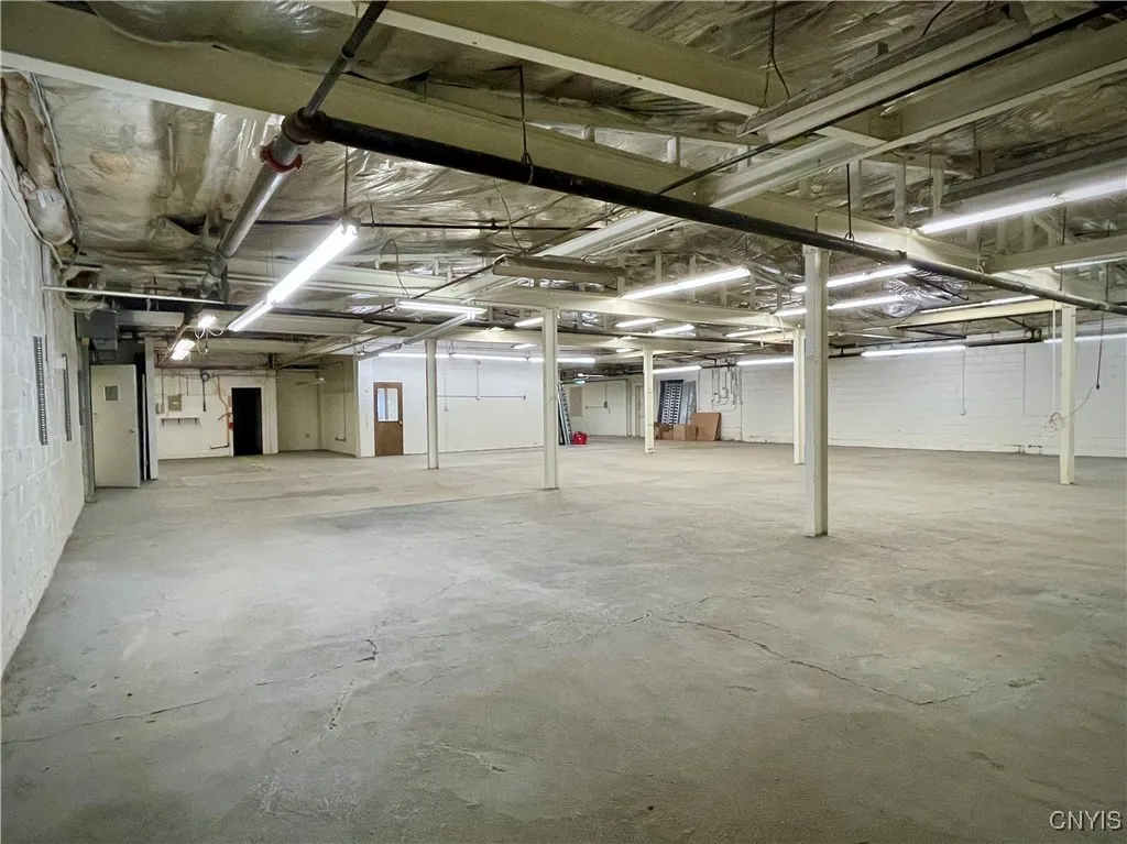 21 Squires Street, Cortland, New York 13045, Cortland, New York 13045, ,Commercial Lease,For Rent,21 Squires Street, Cortland, New York 13045,S1623178