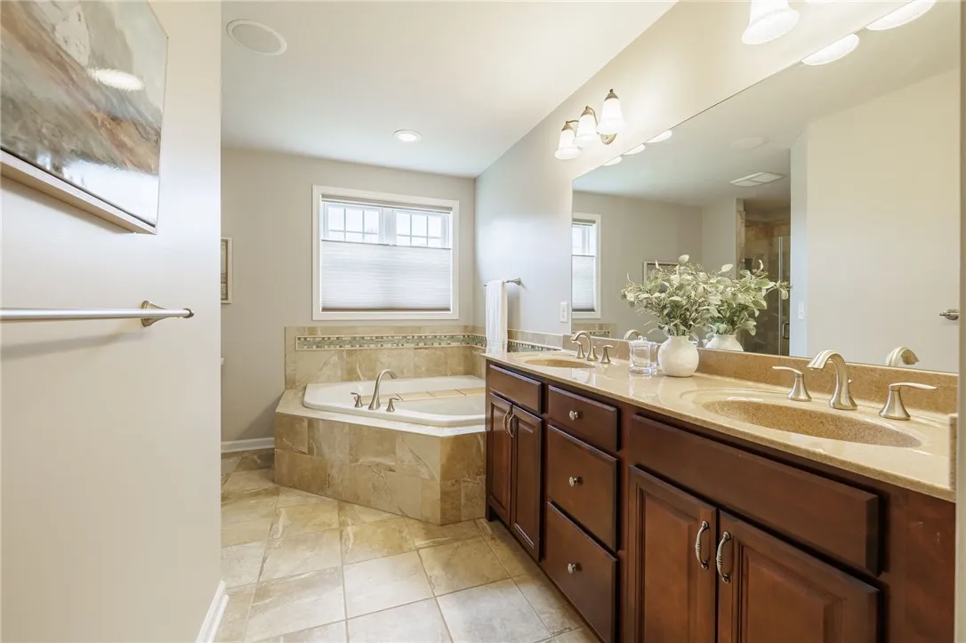 31 Rothbury Circle, Victor, New York 14564, Victor, New York 14564, 5 Bedrooms Bedrooms, 11 Rooms Rooms,4 BathroomsBathrooms,Residential,For Sale,31 Rothbury Circle, Victor, New York 14564,R1622806