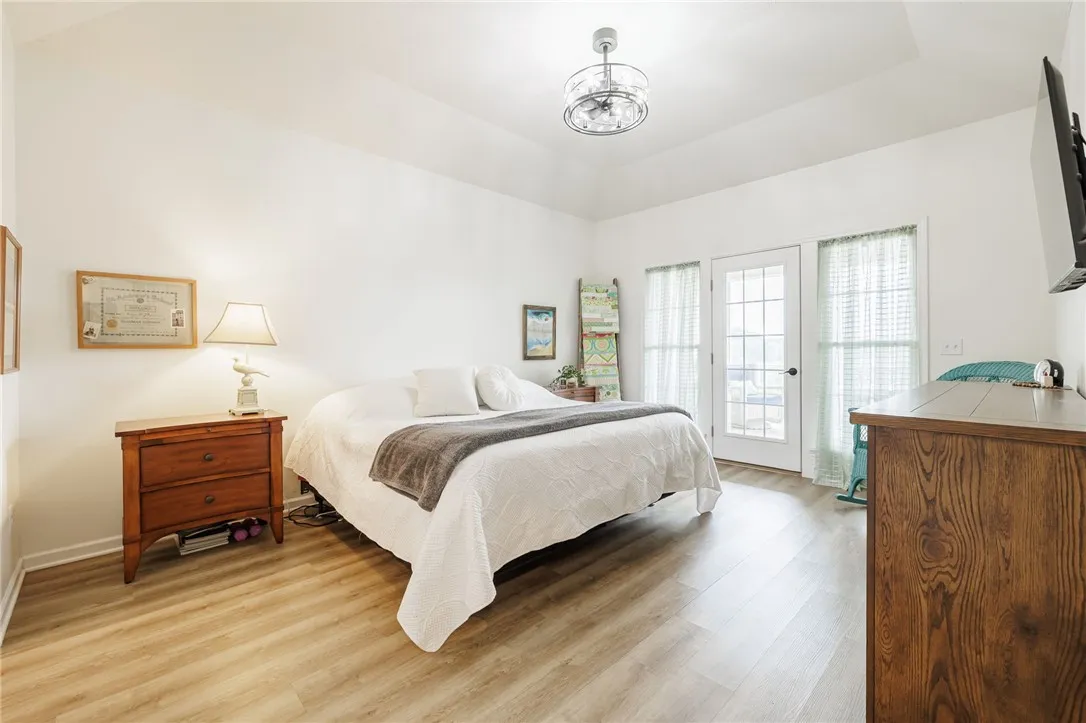 1085 Chapelhill Drive, Victor, New York 14564, Victor, New York 14564, 3 Bedrooms Bedrooms, 6 Rooms Rooms,3 BathroomsBathrooms,Residential,For Sale,1085 Chapelhill Drive, Victor, New York 14564,R1622749