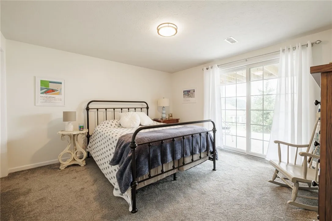 1085 Chapelhill Drive, Victor, New York 14564, Victor, New York 14564, 3 Bedrooms Bedrooms, 6 Rooms Rooms,3 BathroomsBathrooms,Residential,For Sale,1085 Chapelhill Drive, Victor, New York 14564,R1622749