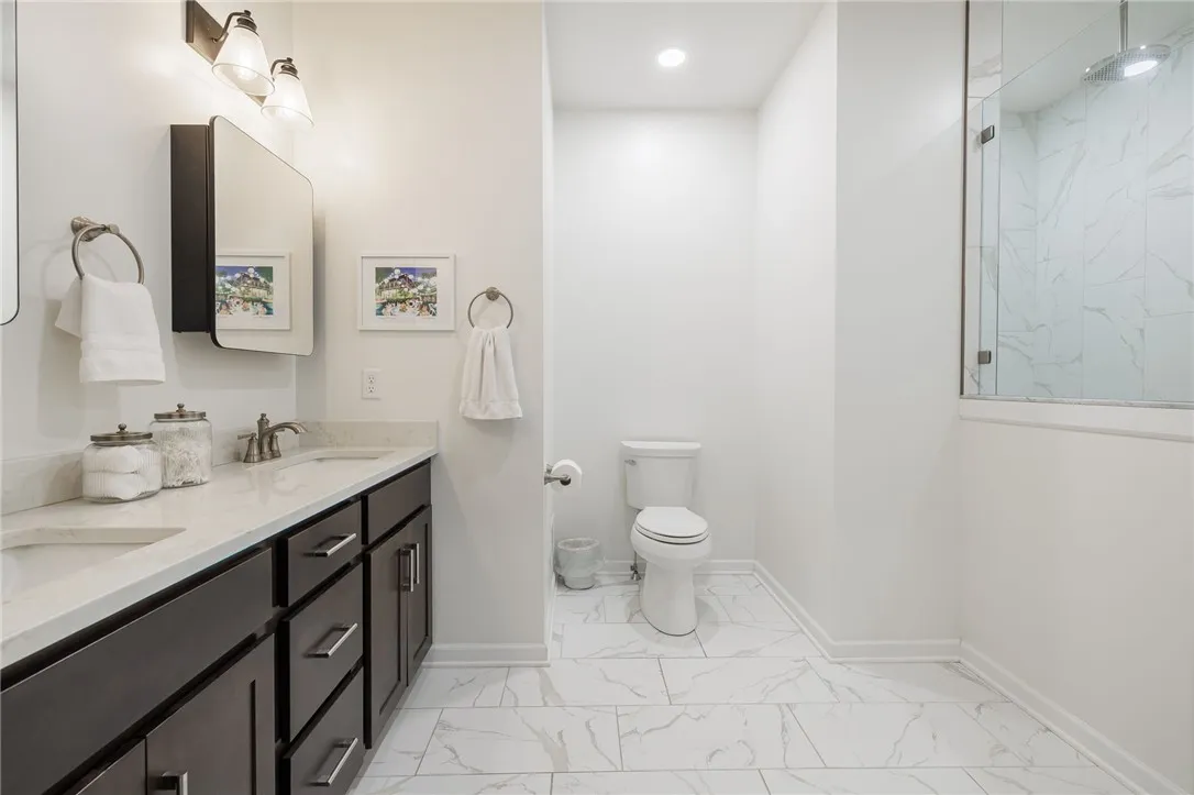 1085 Chapelhill Drive, Victor, New York 14564, Victor, New York 14564, 3 Bedrooms Bedrooms, 6 Rooms Rooms,3 BathroomsBathrooms,Residential,For Sale,1085 Chapelhill Drive, Victor, New York 14564,R1622749