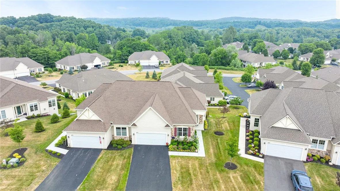1085 Chapelhill Drive, Victor, New York 14564, Victor, New York 14564, 3 Bedrooms Bedrooms, 6 Rooms Rooms,3 BathroomsBathrooms,Residential,For Sale,1085 Chapelhill Drive, Victor, New York 14564,R1622749