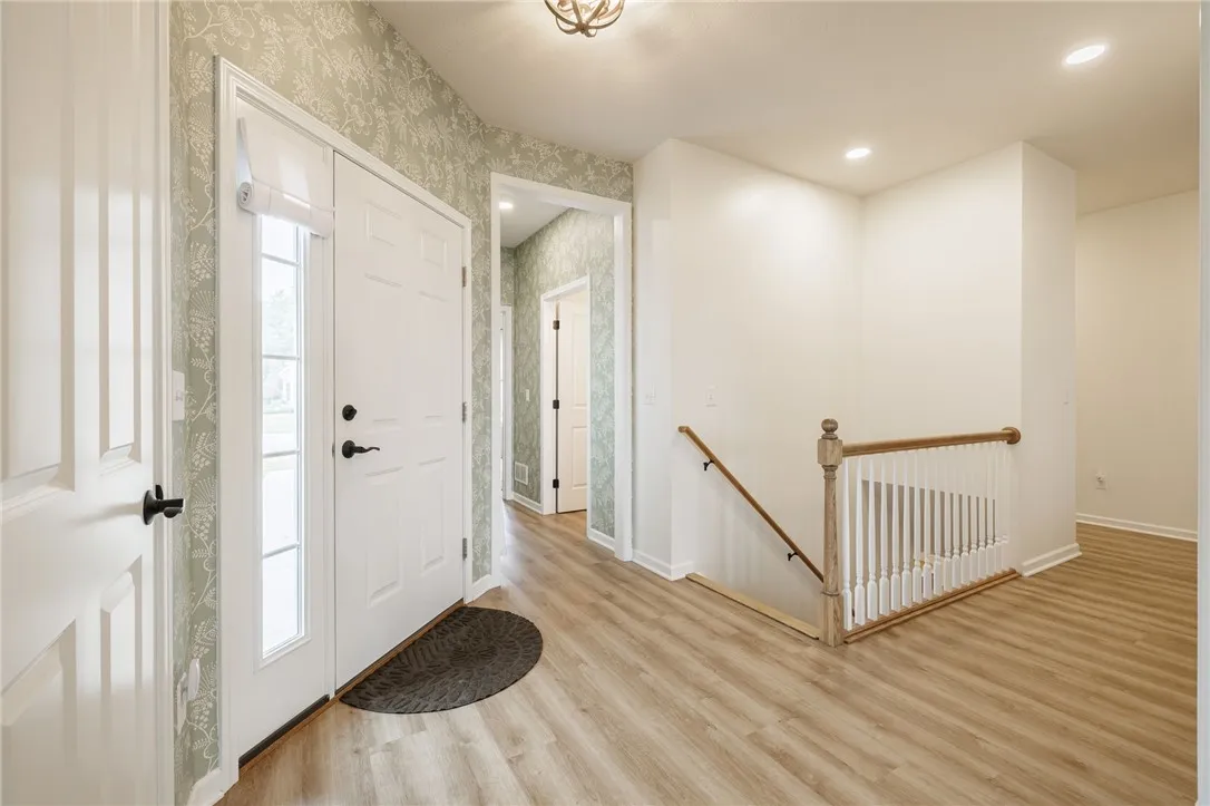 1085 Chapelhill Drive, Victor, New York 14564, Victor, New York 14564, 3 Bedrooms Bedrooms, 6 Rooms Rooms,3 BathroomsBathrooms,Residential,For Sale,1085 Chapelhill Drive, Victor, New York 14564,R1622749