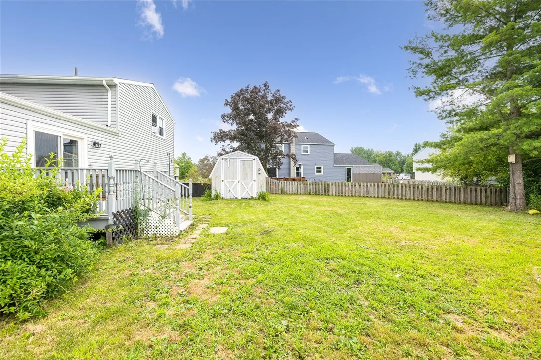 1600 Flaxen Drive, Farmington, New York 14425, Farmington, New York 14425, 3 Bedrooms Bedrooms, 5 Rooms Rooms,1 BathroomBathrooms,Residential,For Sale,1600 Flaxen Drive, Farmington, New York 14425,R1622286