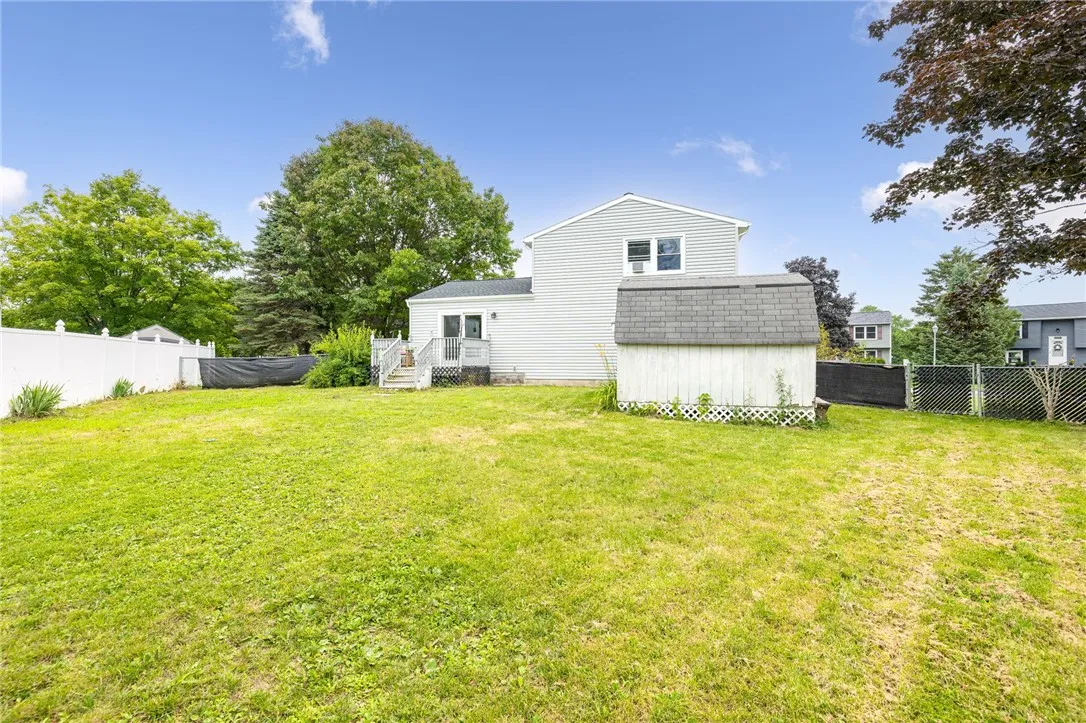 1600 Flaxen Drive, Farmington, New York 14425, Farmington, New York 14425, 3 Bedrooms Bedrooms, 5 Rooms Rooms,1 BathroomBathrooms,Residential,For Sale,1600 Flaxen Drive, Farmington, New York 14425,R1622286
