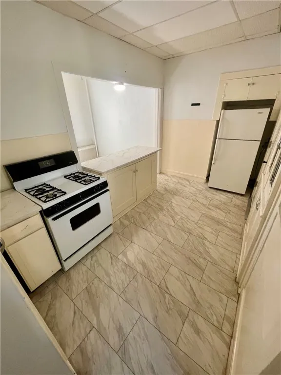 52 Genesee St Street, Geneva City, New York 14456, Geneva City, New York 14456, 2 Bedrooms Bedrooms, 5 Rooms Rooms,1 BathroomBathrooms,Residential Lease,For Rent,52 Genesee St Street, Geneva City, New York 14456,R1622580