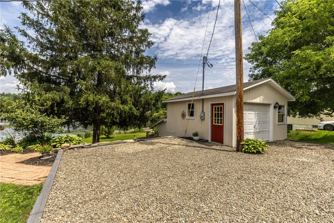 3813 County Route 2, Thurston, New York 14801, Thurston, New York 14801, 4 Bedrooms Bedrooms, 6 Rooms Rooms,2 BathroomsBathrooms,Residential,For Sale,3813 County Route 2, Thurston, New York 14801,R1622684