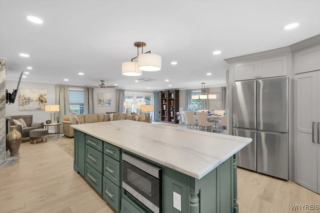 73 Woodview Drive, Orchard Park, New York 14127, Orchard Park, New York 14127, 3 Bedrooms Bedrooms, 10 Rooms Rooms,3 BathroomsBathrooms,Residential,For Sale,73 Woodview Drive, Orchard Park, New York 14127,B1622982