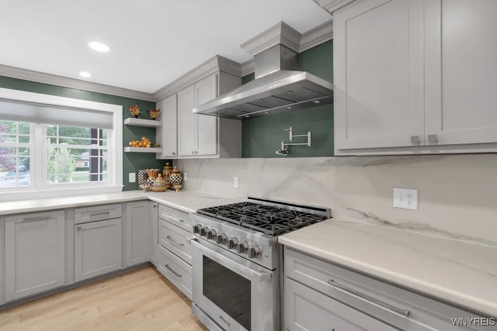 73 Woodview Drive, Orchard Park, New York 14127, Orchard Park, New York 14127, 3 Bedrooms Bedrooms, 10 Rooms Rooms,3 BathroomsBathrooms,Residential,For Sale,73 Woodview Drive, Orchard Park, New York 14127,B1622982