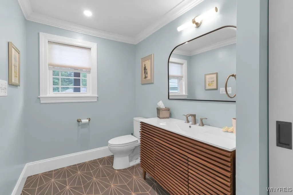 73 Woodview Drive, Orchard Park, New York 14127, Orchard Park, New York 14127, 3 Bedrooms Bedrooms, 10 Rooms Rooms,3 BathroomsBathrooms,Residential,For Sale,73 Woodview Drive, Orchard Park, New York 14127,B1622982